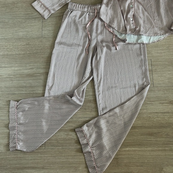 Mia Joy Silk Pajama Set - Picture 2 of 3